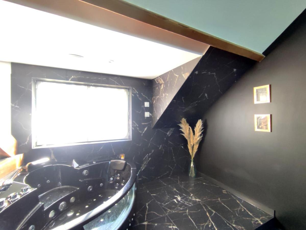 Love Room A Montargis Dış mekan fotoğraf