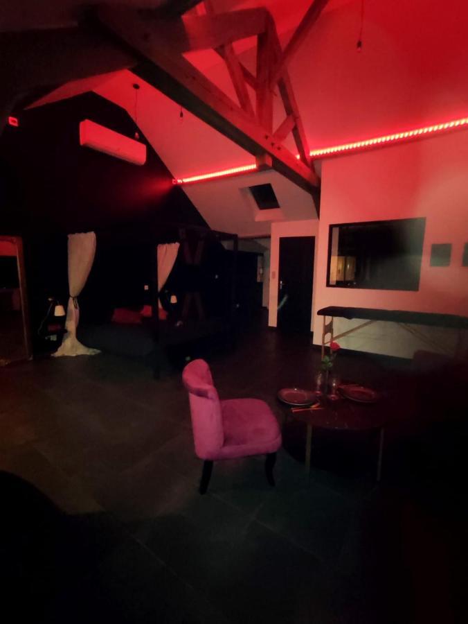 Love Room A Montargis Dış mekan fotoğraf
